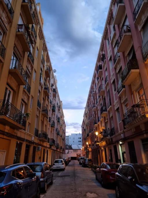 Sailor Apartment Nel Cabanyal Valencia Eksteriør billede